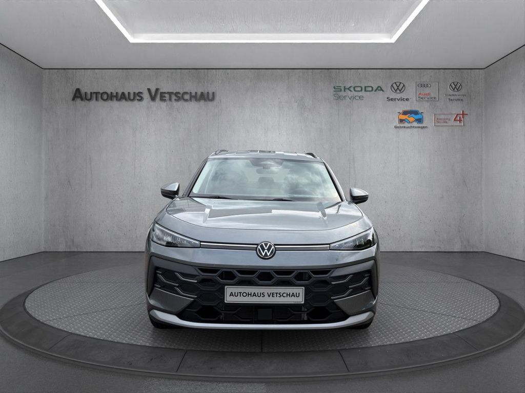 Volkswagen T-Roc — fotografia 3