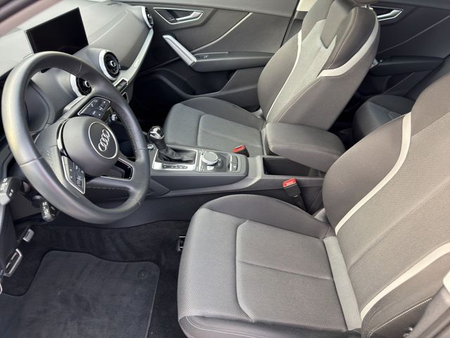 Q2 35 TFSI basis Standheizung, Matrix-LED, 2-Zon