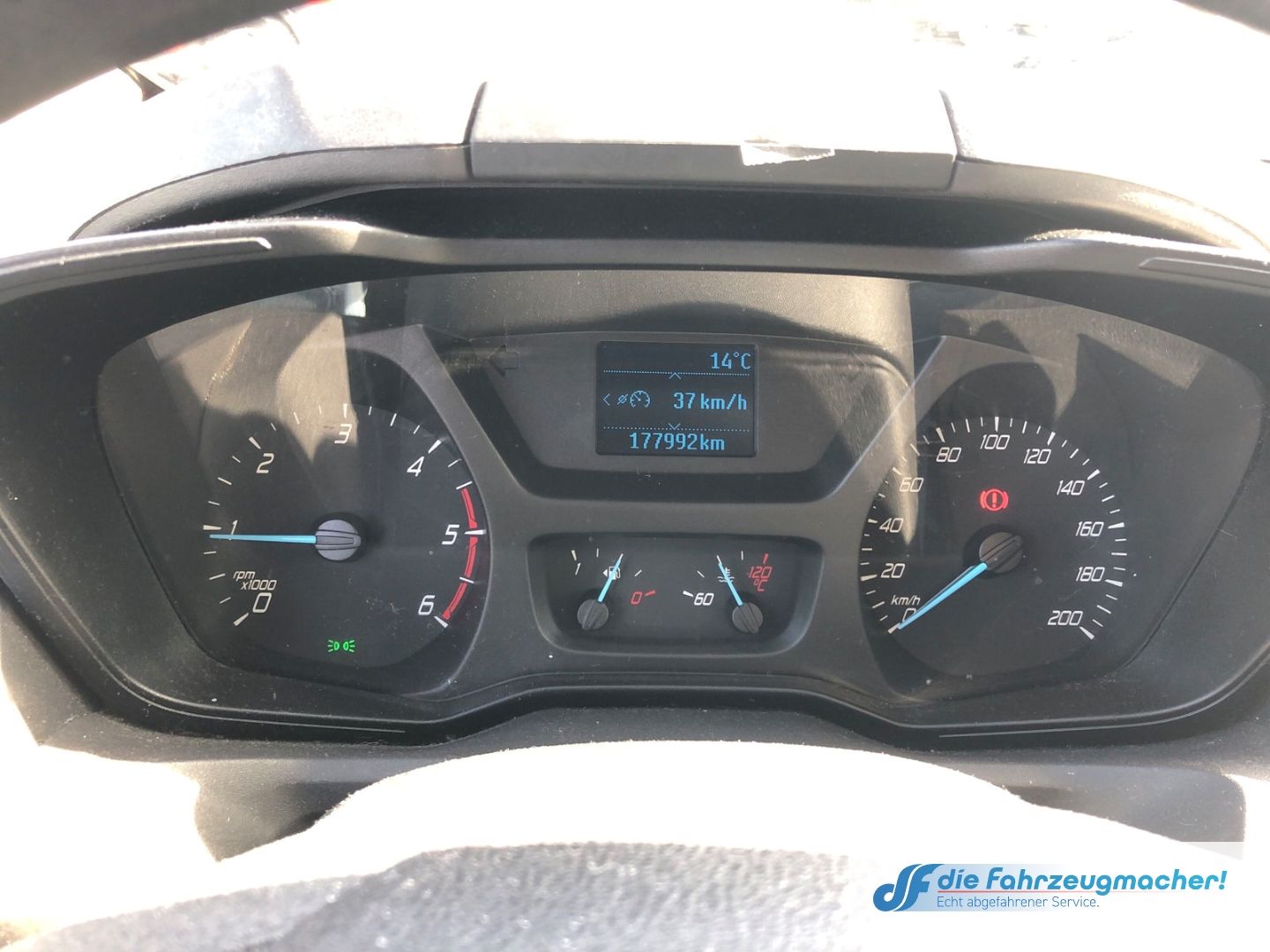 Fahrzeugabbildung Ford Transit Custom Kombi 300 L1 2.2 TDCi *2311
