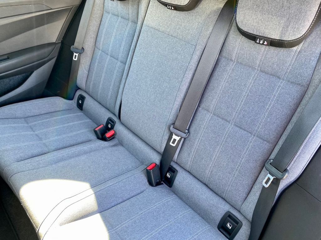 Fahrzeugabbildung Renault Megane E-TECH EV40 AAC SHZ CARPLAY LED KAMERA