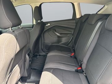 Ford Kuga - 12