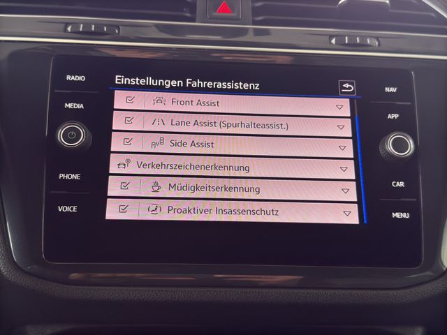 Volkswagen Tiguan R-Line 2.0 TDI DSG*DIGITAL*LED*NAVI*ACC