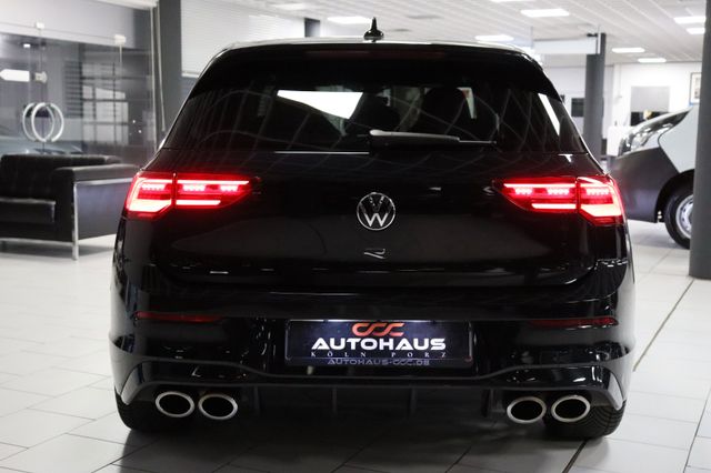 Fahrzeugabbildung Volkswagen Golf VIII Lim. R 4Motion|MATRIX|H/K|DCC|AMBIENTE