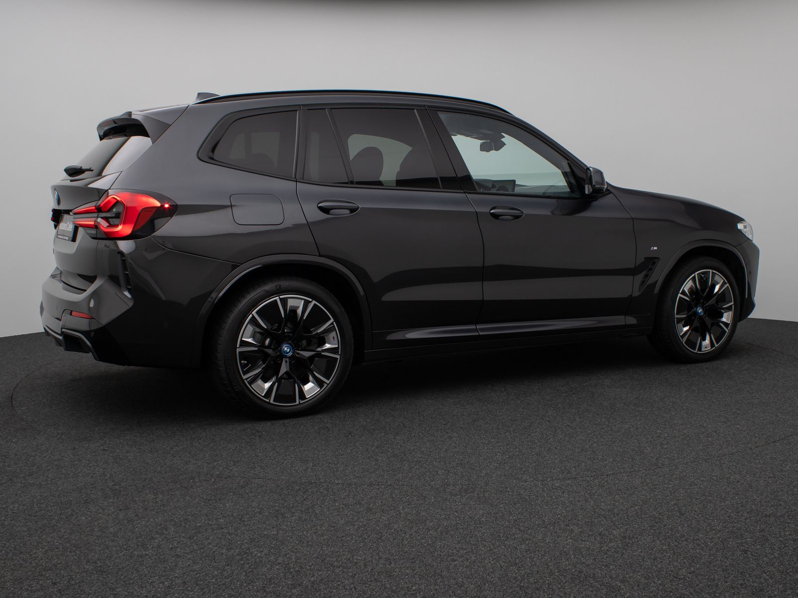 Fahrzeugabbildung BMW iX3 Impressive M Sport Panorama 360°HUD DAB H/K