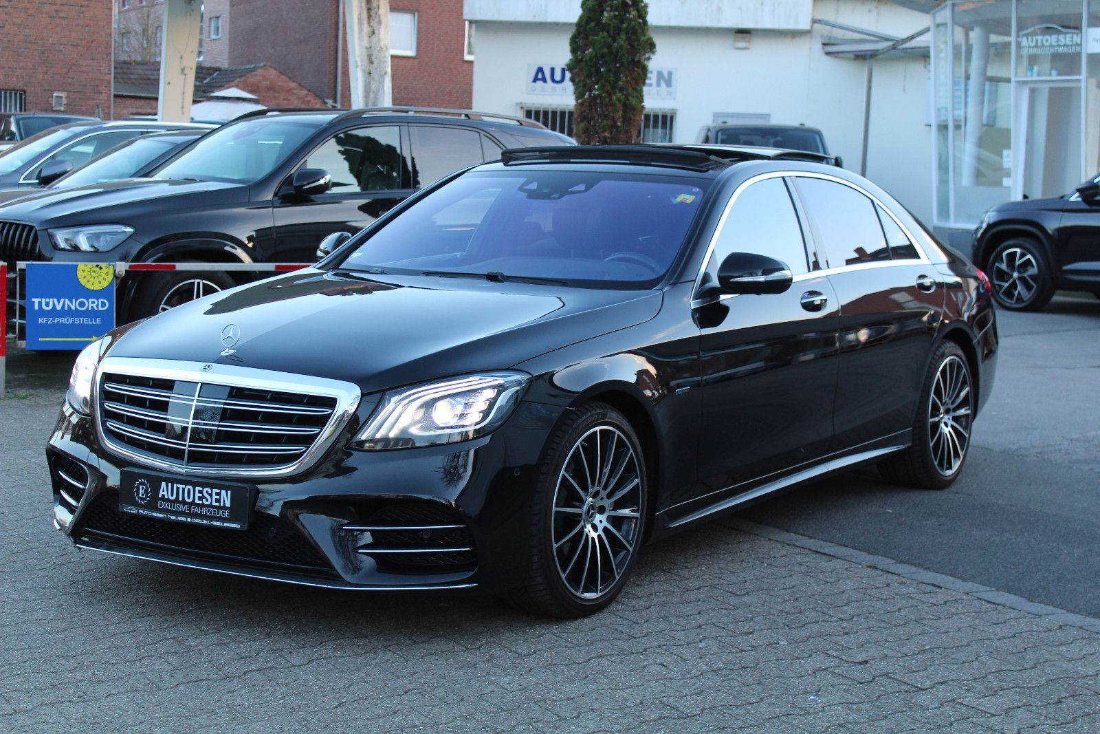 MERCEDES-BENZ S 560 e L AMG LINE+PANO+LANG+360°KAMERA+LUFT+ACC