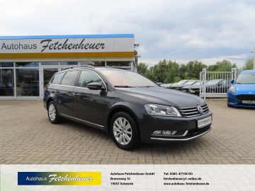 Volkswagen Passat - 1