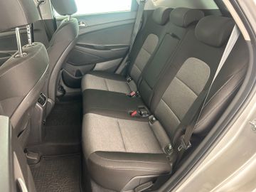 Hyundai TUCSON - 10