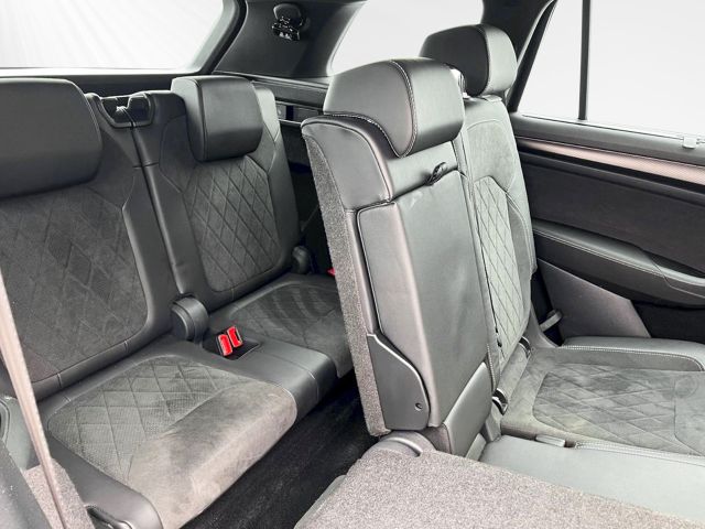 Skoda Kodiaq Sportline 4x4 360° AHK 7-Sitze DCC VZE AC