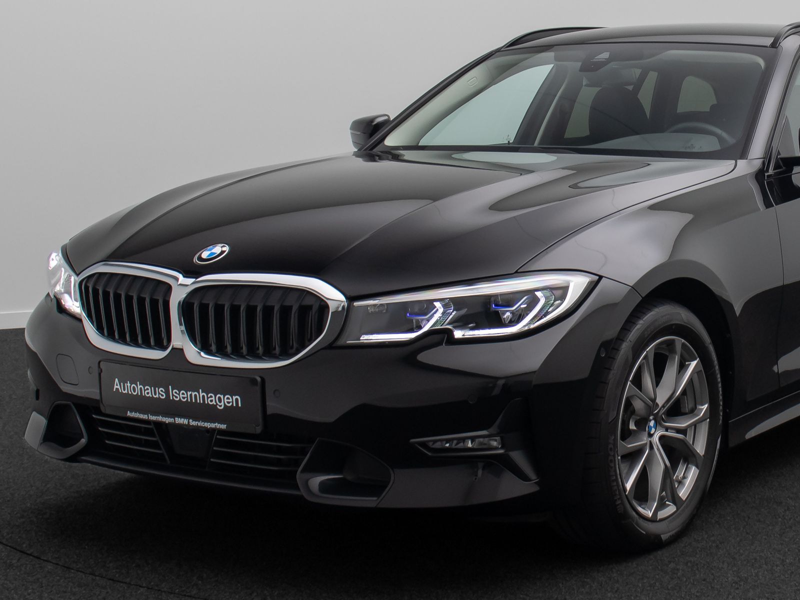 Fahrzeugabbildung BMW 320i Sport Line Laser DAB Kamera HiFi ACC Alarm