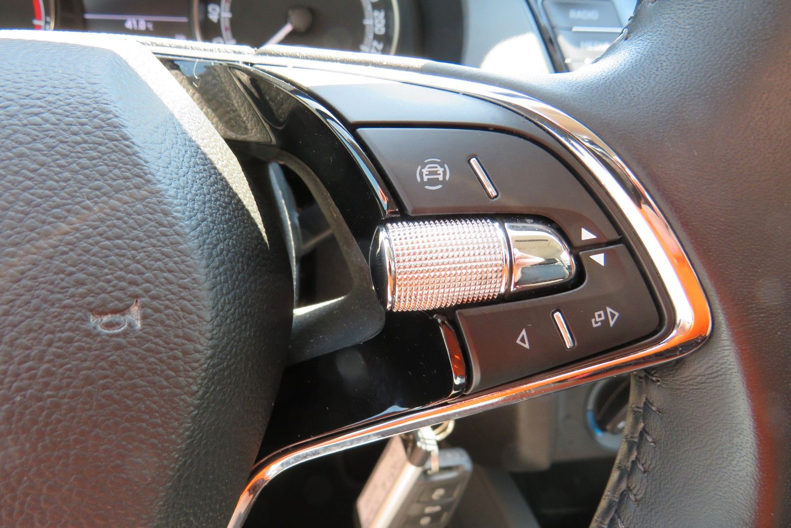 Fahrzeugabbildung SKODA Fabia Combi ALU16`PDC NEBEL APP-CONNECT 1.H