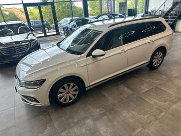 MYAUTOCENTER – Gebraucht- und Jahreswagen mit Werkstattservice in Pfaffenhofen Volkswagen Passat *AHK*ACC*KLIMAAUTO*LED*NAVI*1.HAND*