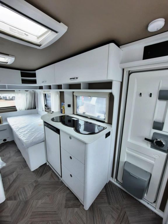Fahrzeugabbildung Dethleffs c&apos; go 475 EL Verfüg./Sparen Sie 1.348,- €
