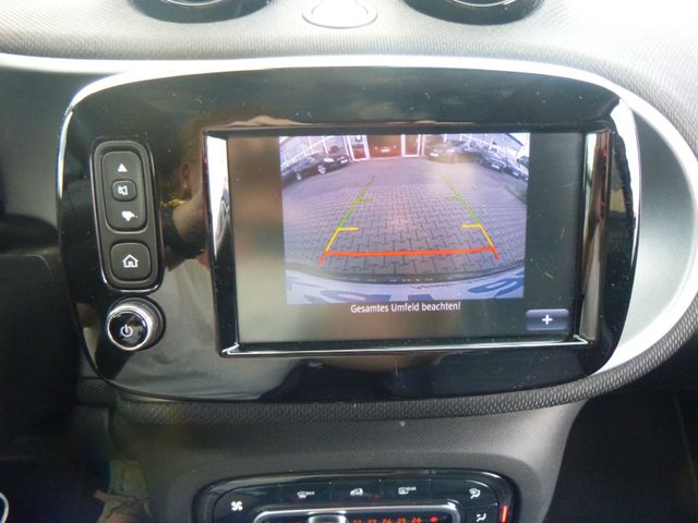 Fahrzeugabbildung Smart fortwo coupe electric drive / EQ >25.304 KM<