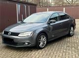 Volkswagen Jetta 1.6 TDI MATCH MATCH - Volkswagen Jetta aus 2012 mit Diesel-Antrieb