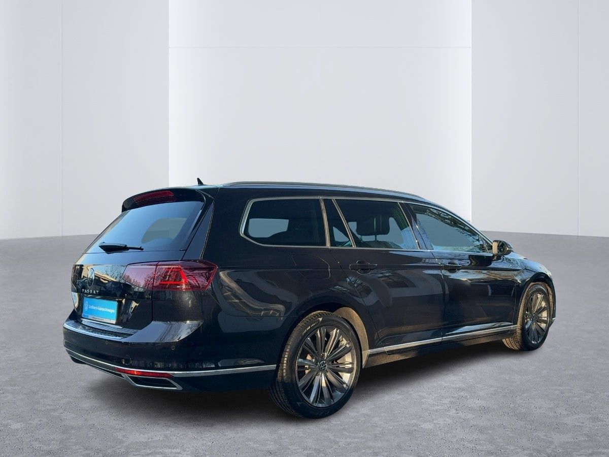 Volkswagen Passat Variant - Bild 5