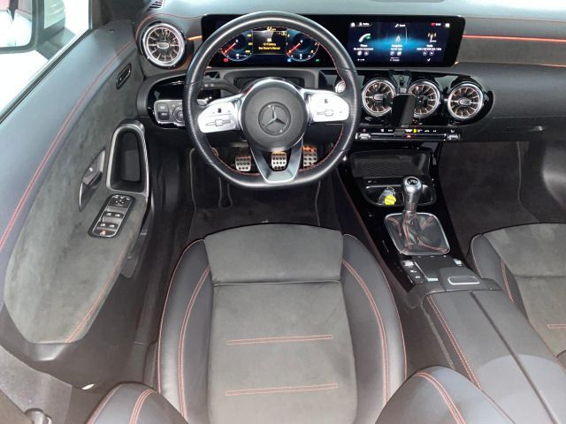 CLA 200 SB AMG Line AHK+PANO+LED