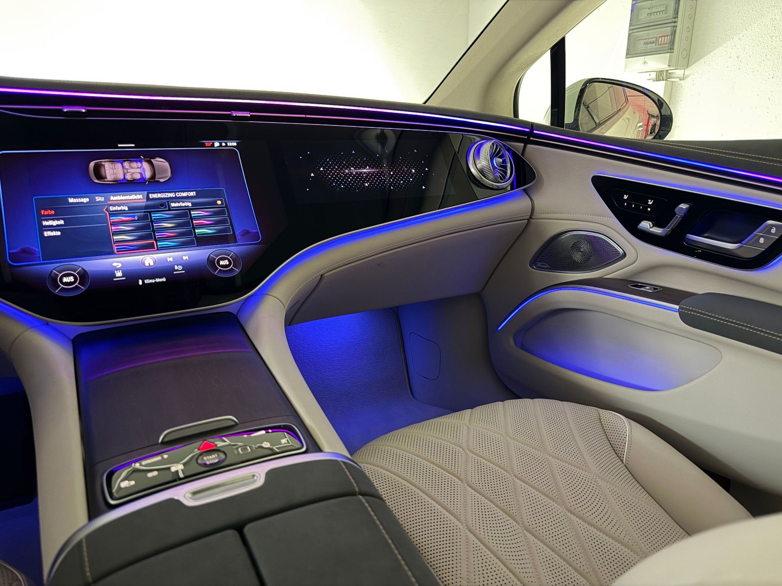 Fahrzeugabbildung Mercedes-Benz EQS EQS 580 4Matic/BURMESTER/HuD/PANO/98,5% SOH