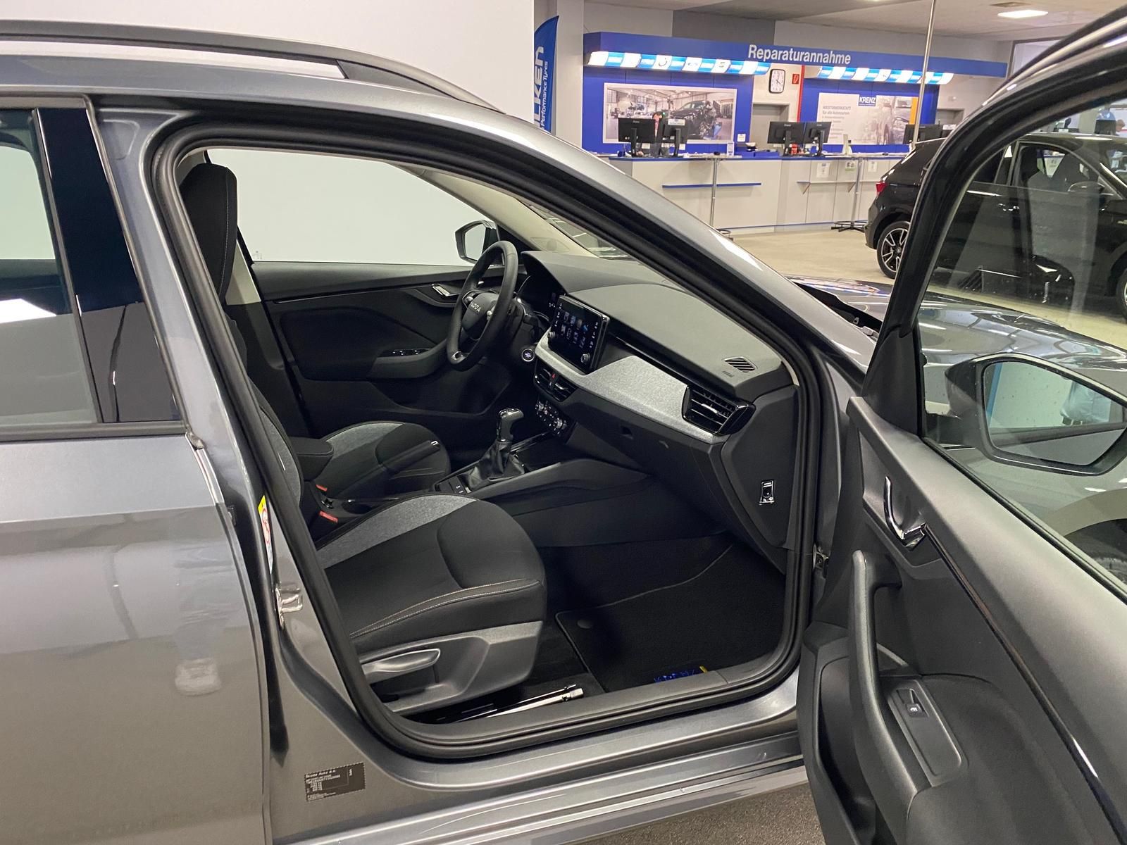 Fahrzeugabbildung SKODA Kamiq 1.0 TSI Selection AHK+APP+KLIMA+RFK+PDC+SI