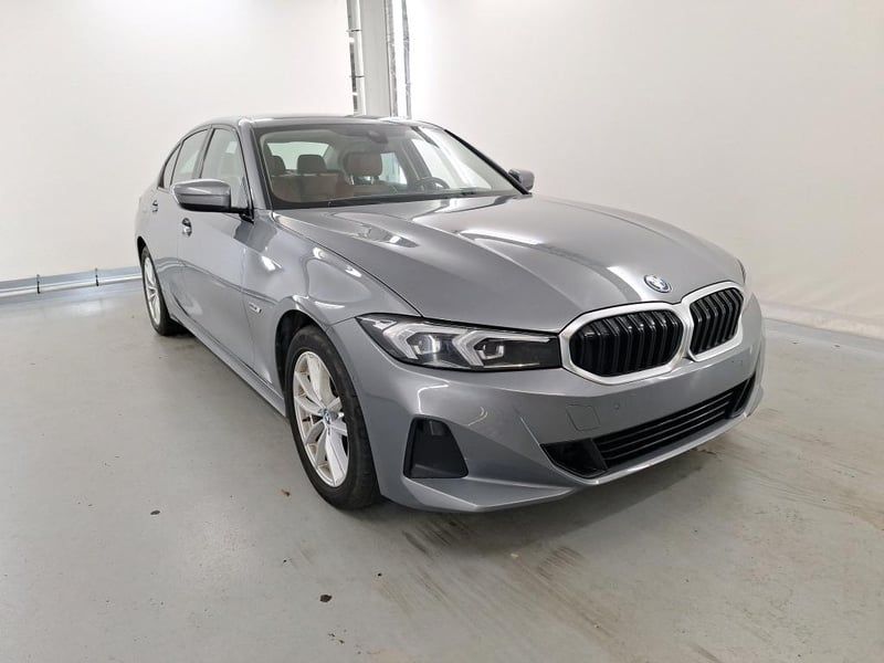 BMW 320 Facelift Aut. LED LC-Pro CarPlay Navi Klima imagem 2