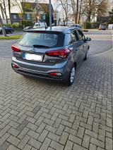 Hyundai i20 1.0 T-GDI 74kW Trend Trend - Hyundai i20 in Solingen