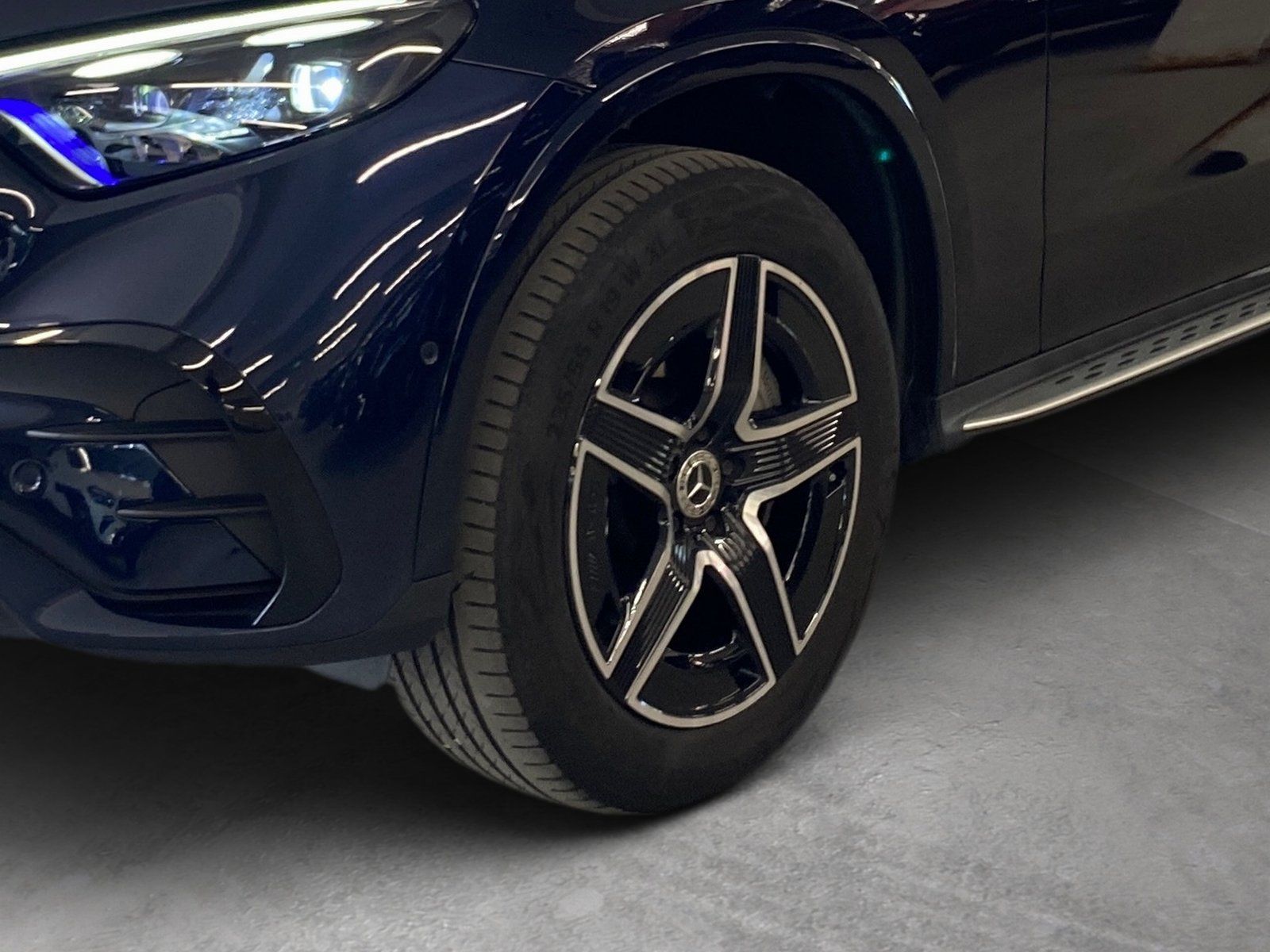 Fahrzeugabbildung Mercedes-Benz GLC 300 de 4M AMG*Distronic*AHK*Burmester*Memory