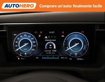 Hyundai TUCSON - 11