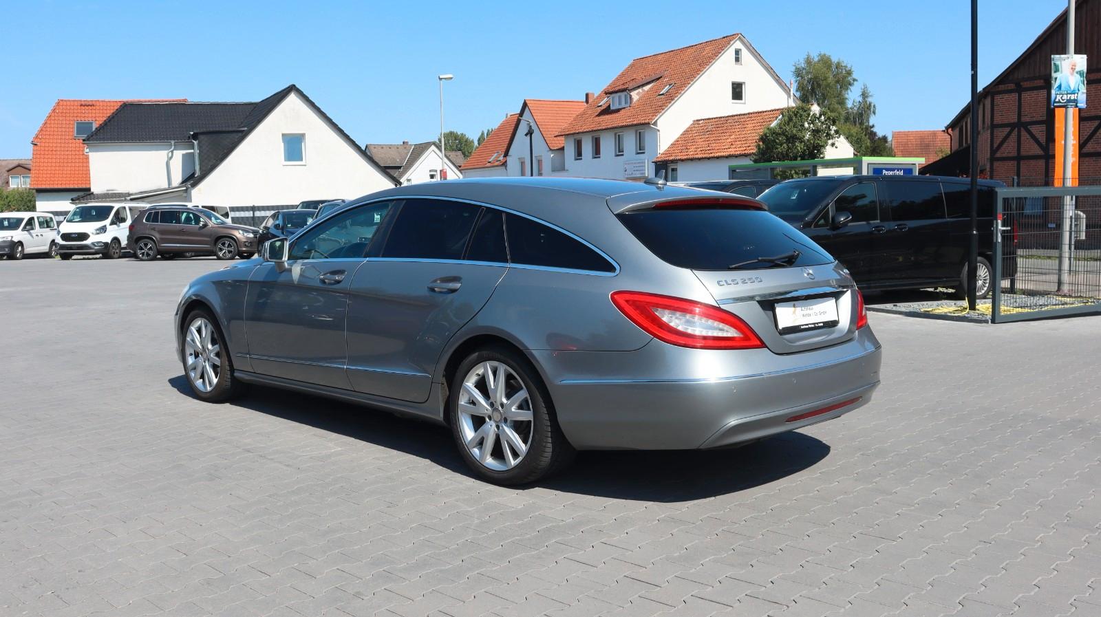 Mercedes-Benz CLS 250 CDI SB COMAND Leder Sitzbel. LED Kamera