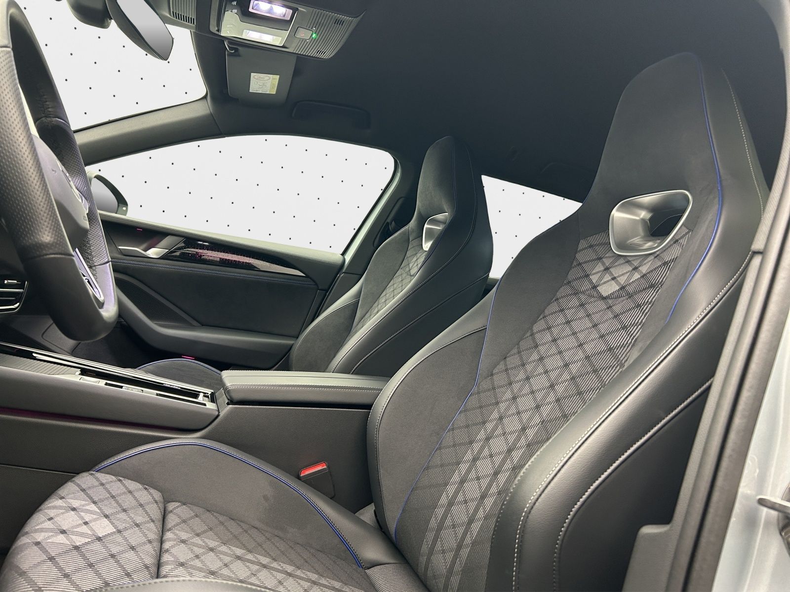 Volkswagen Passat - Bild 10