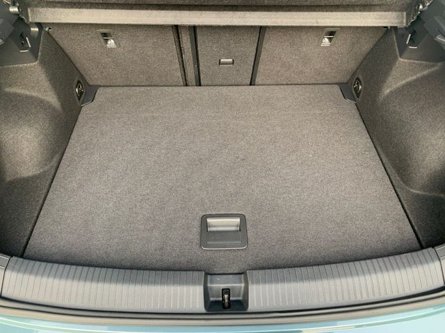 T-Roc 1.5 TSI DSG R LINE LED+AHK+ACC+KAMERA+NAVI