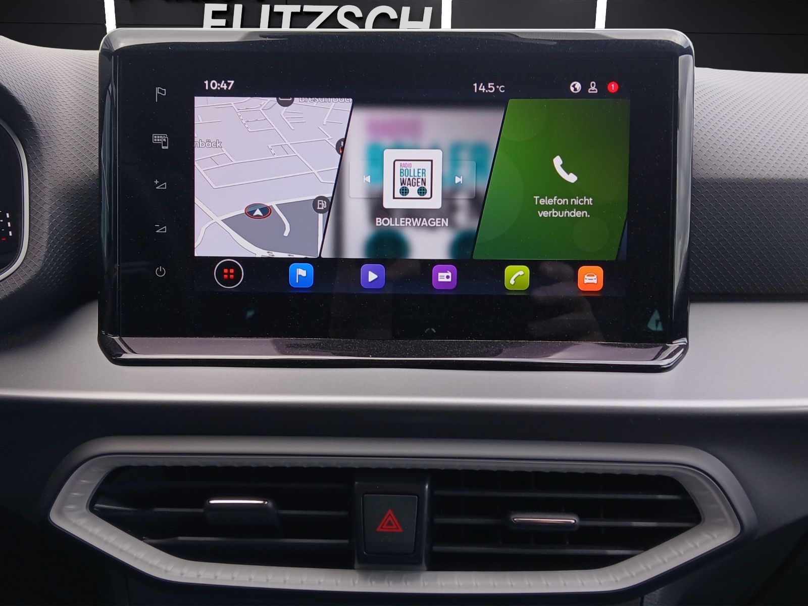 Fahrzeugabbildung SEAT Arona TSI FR Black Edition DSG LED Navi AID ACC