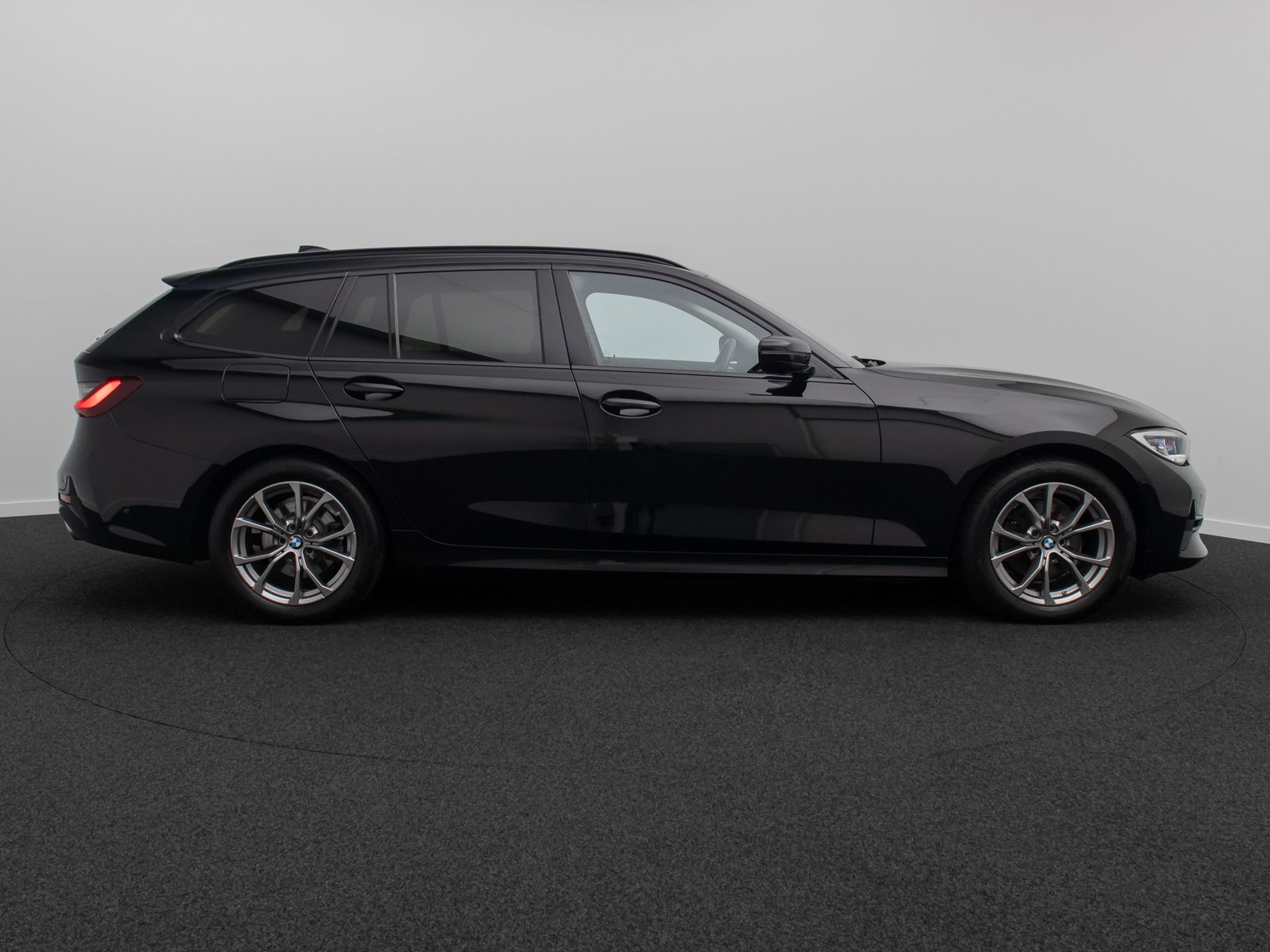 Fahrzeugabbildung BMW 320i Sport Line Laser DAB Kamera HiFi ACC Alarm