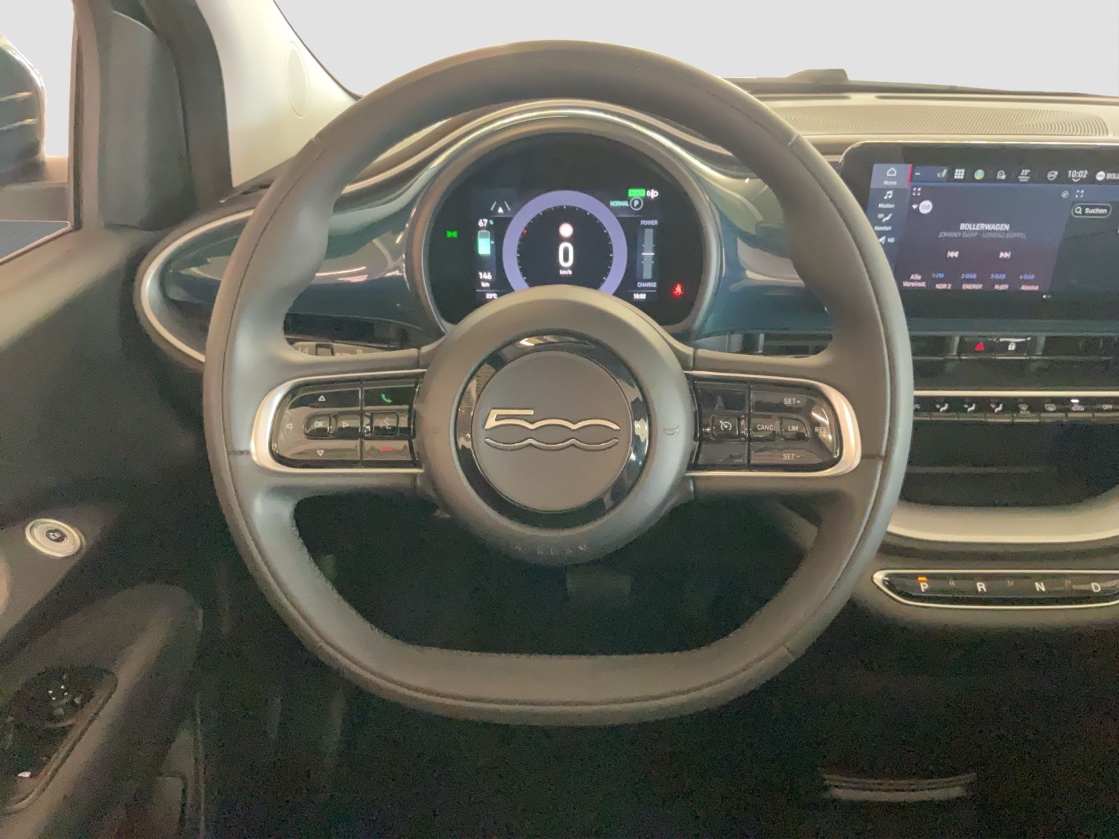 Fahrzeugabbildung Fiat 500e Cabriolet Icon + Kamera, LED, Sitzheizung