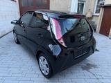 Toyota Aygo (X) 1,0-l-VVT-i x x - Toyota: Schwarz, Aygo