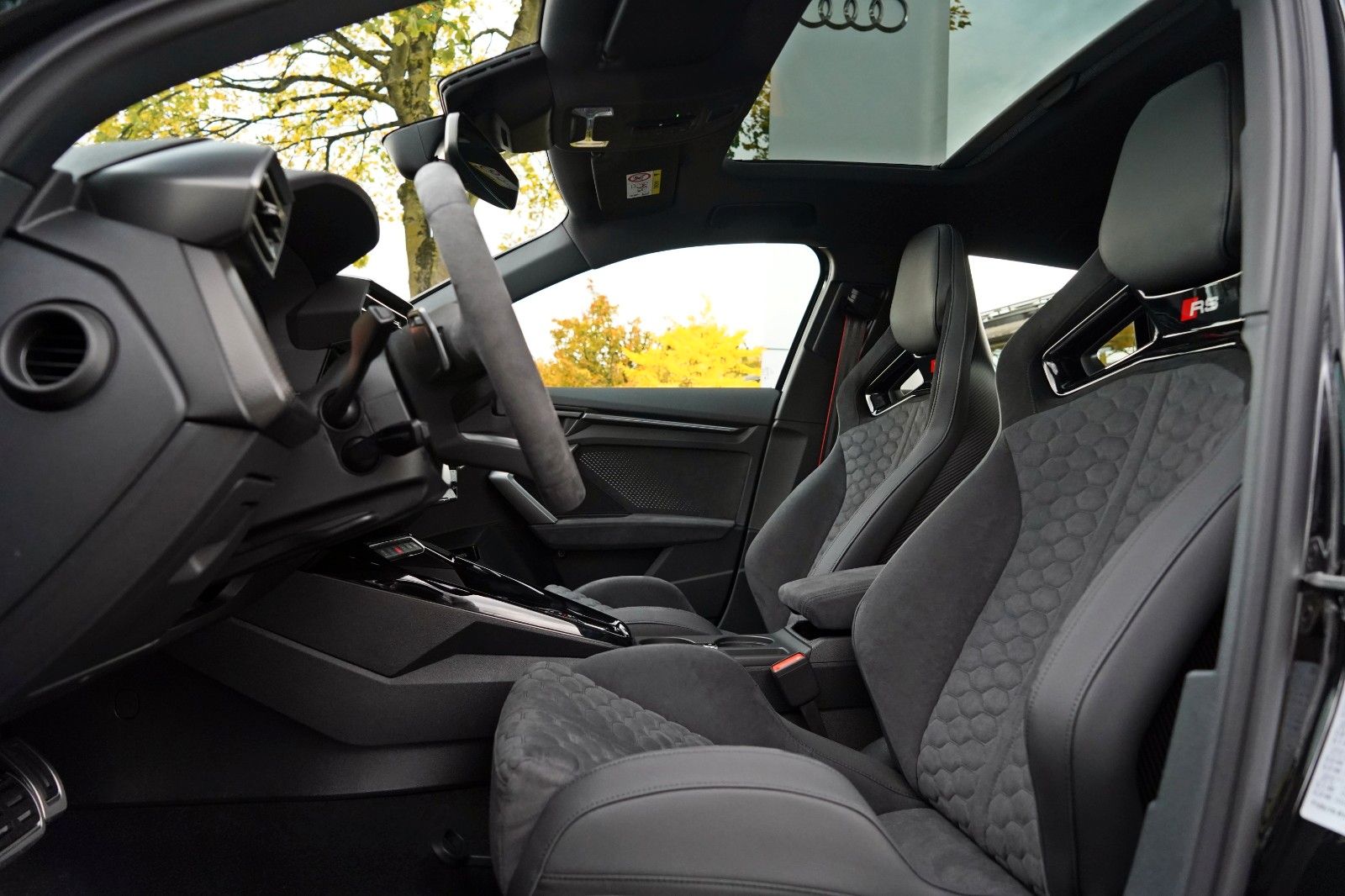 Audi RS3 SPORTBACK KERAMIK 290 SCHALE CARBON 360°HUD foto 13