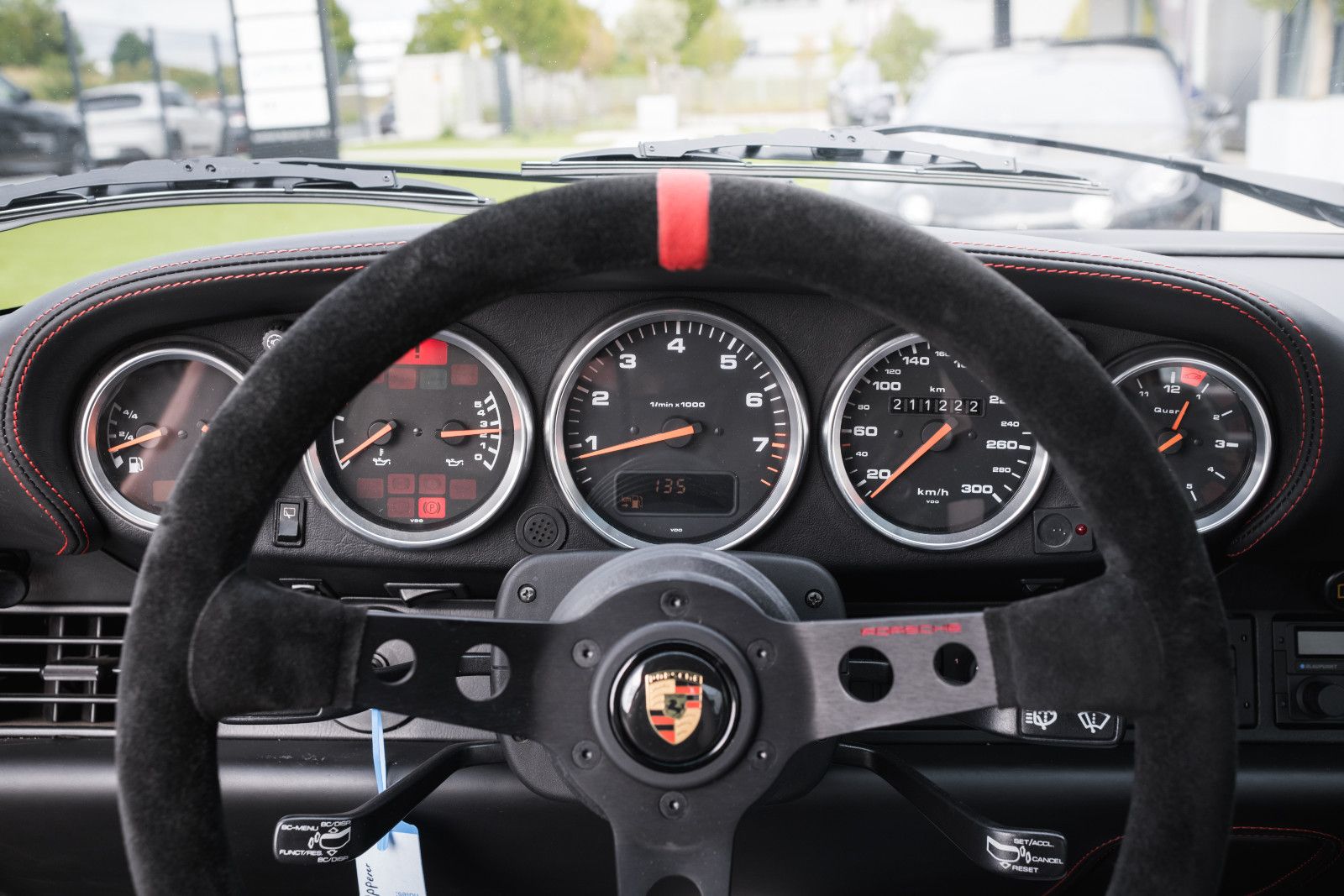 Fahrzeugabbildung Porsche 964 C4 Coupe-300 PS-18 Zoll Cup-KW Fahrwerk