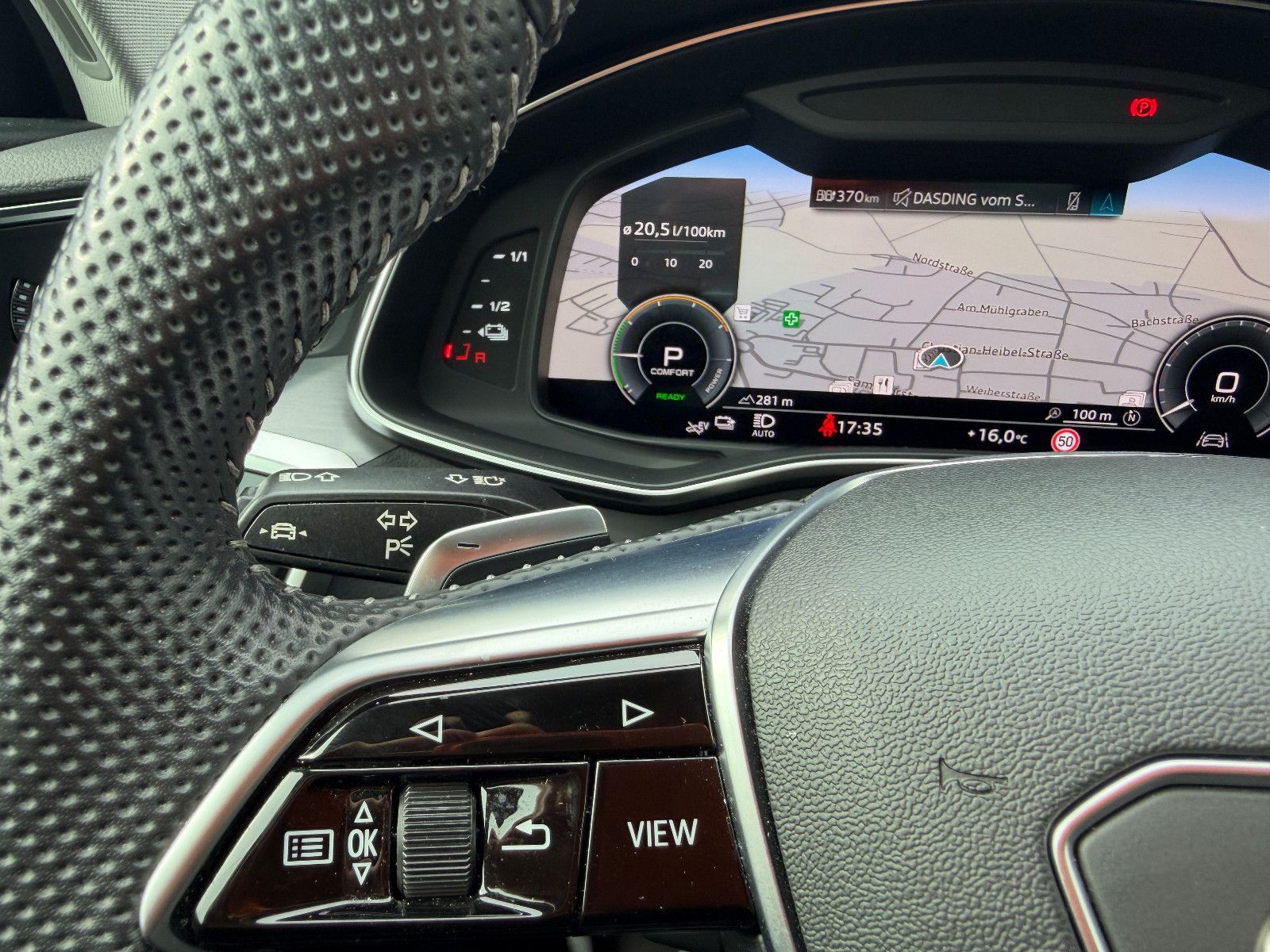 Fahrzeugabbildung Audi 55 TFSI e quattro S-Line/LEDER/Navi/LED/CarPlay/
