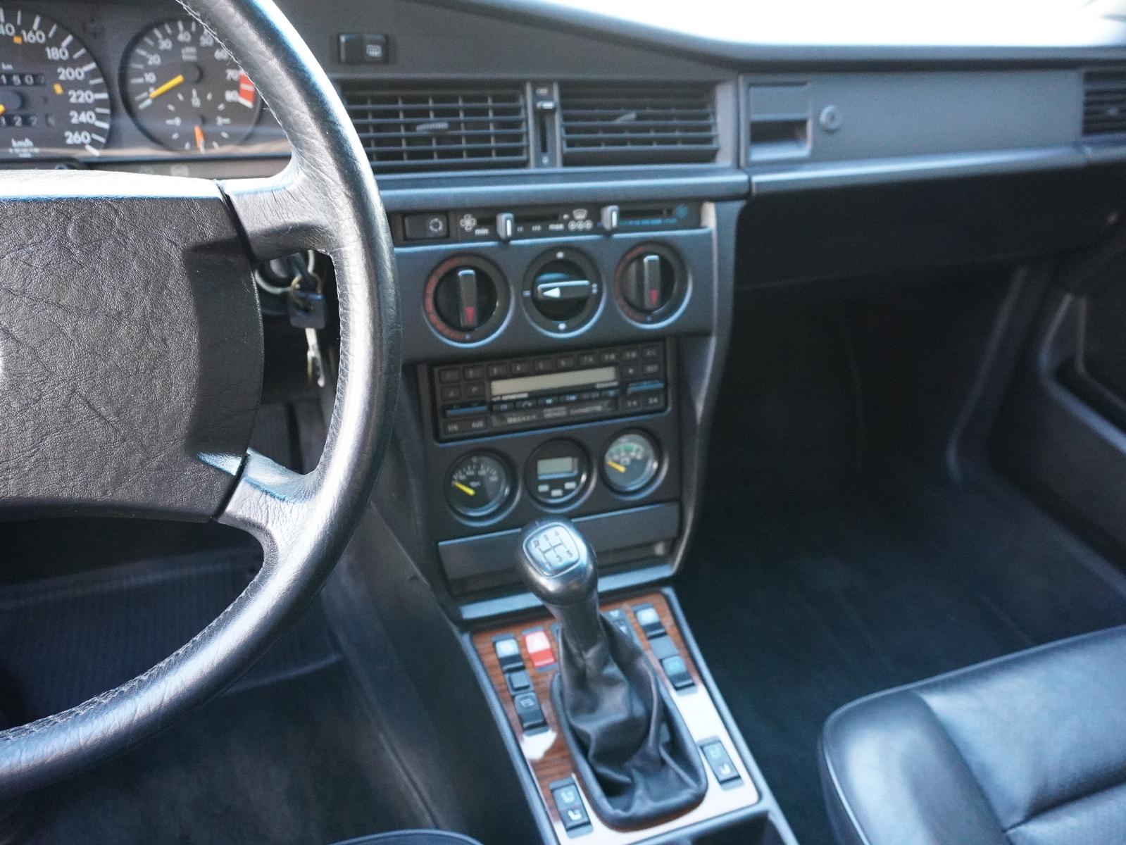 Mercedes-Benz 190 E 2,3 16 V