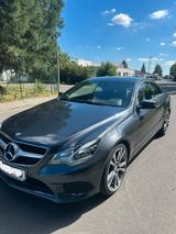 Mercedes-Benz Mercedes Benz E-200 Coupe Sport. Automatik. LED.