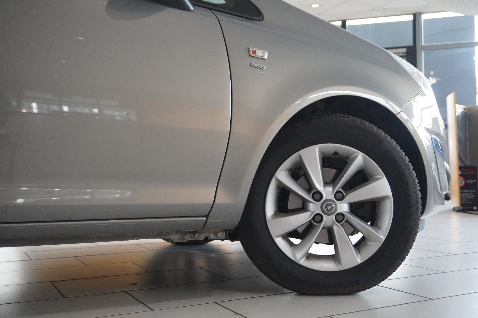 Fahrzeugabbildung Opel Corsa D 1.4 ENERGY 3-TÜR KLIMA/WINTER/NEBEL/PDC