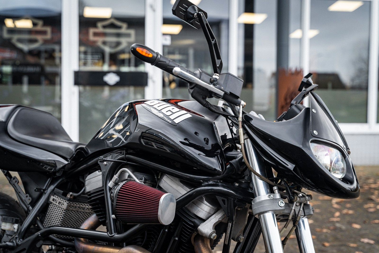 Fahrzeugabbildung Buell CYCLONE Sport Luftfilter Supertrapp Auspuff