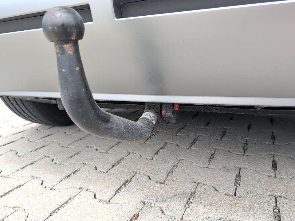 Fahrzeugabbildung Hyundai IONIQ 5 77kWh UNIQ 4WD ASSIS-P 1HD AHK GAR-04/31