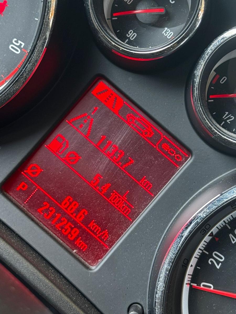 Opel Insignia 2013 — photo 15