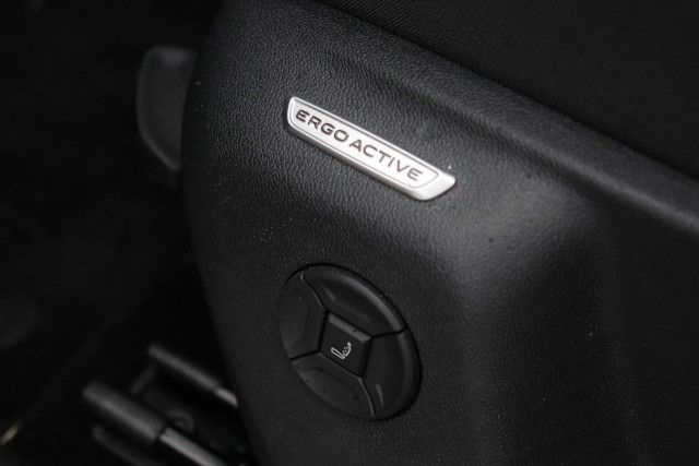Volkswagen Tiguan 1.5 eTSI Elegance AHZV Keyless Navi foto 4