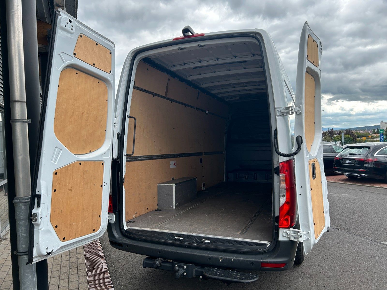 Fahrzeugabbildung Mercedes-Benz Sprinter 317 CDI 9G 4325 Klima Kamera AHK3,5to