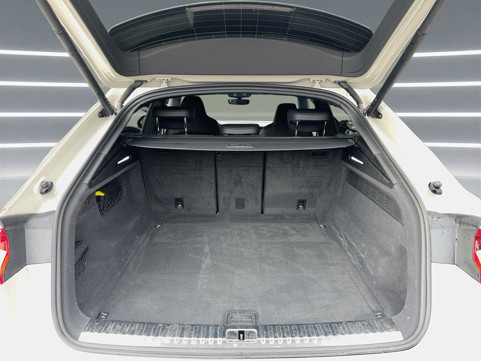 Audi SQ8 - Bild 17