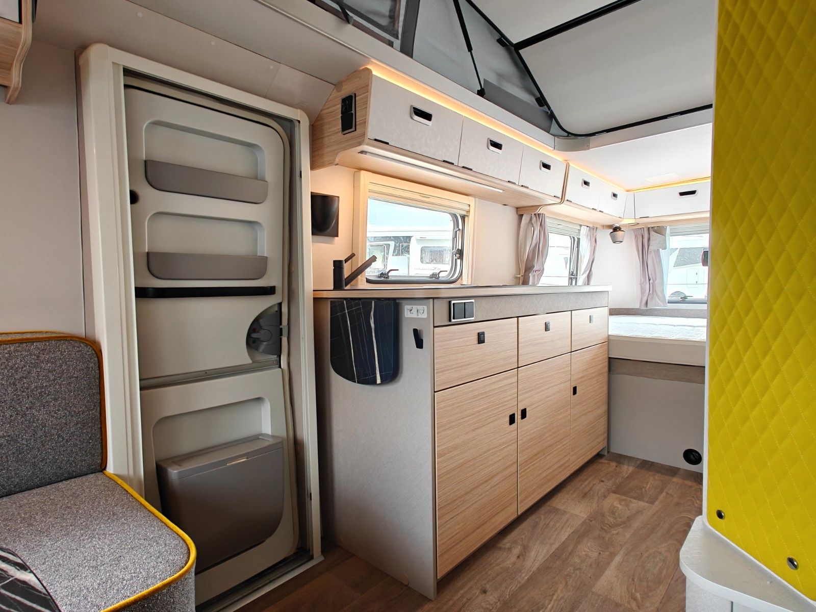 Fahrzeugabbildung HYMER / ERIBA / HYMERCAR Touring 630 Urban SD - JETZT 4.794€ SPAREN !