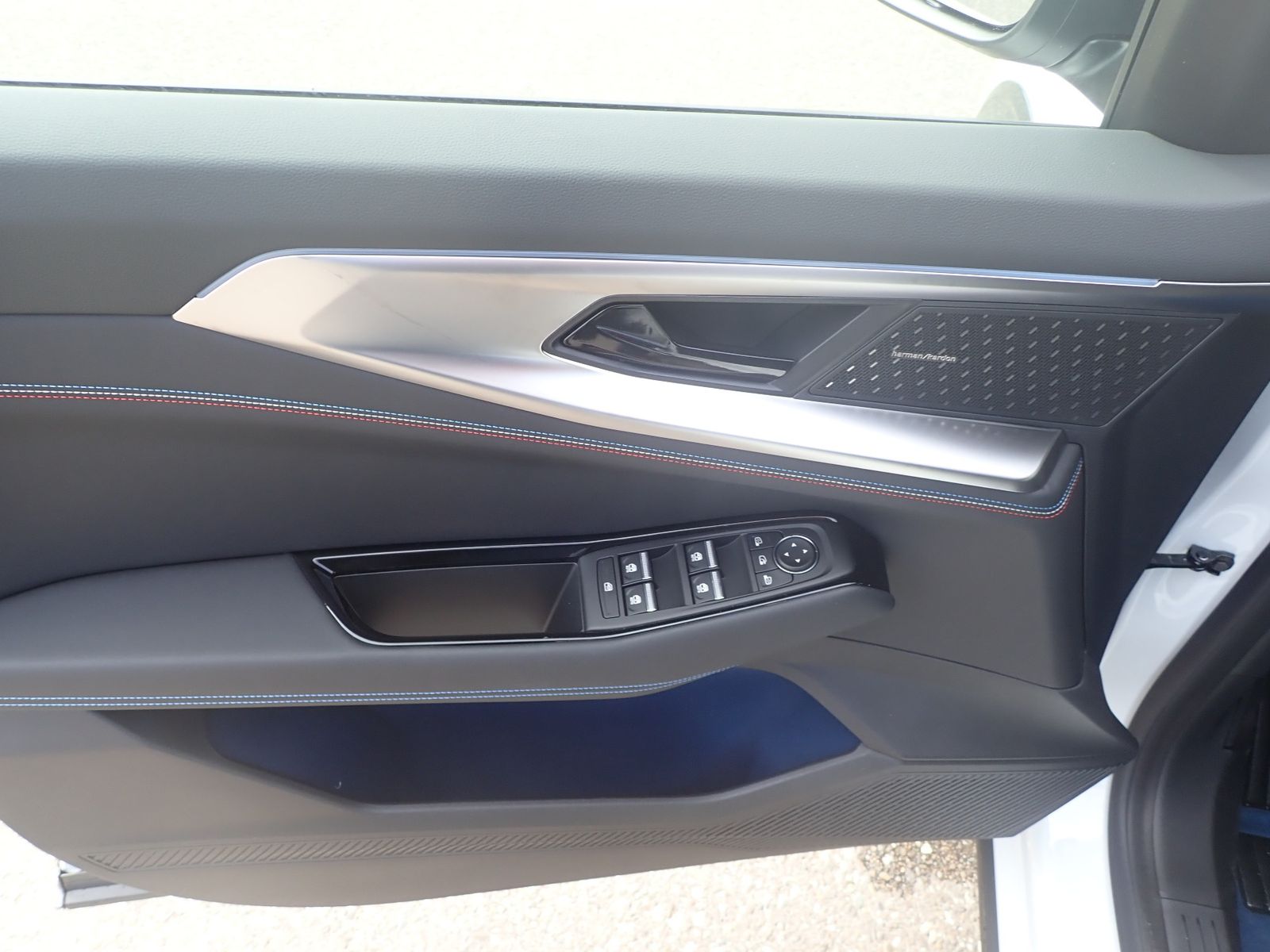 Fahrzeugabbildung Renault Rafale Esprit Alpine E-Tech Plug-in Hybrid 300 4