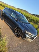 Ford Focus 1,5 EcoBoost 110kW Active Turnier Auto... - Ford Focus Turnier Active Gebrauchtwagen