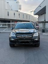 Mercedes-Benz GL 320 CDI 4MATIC  7 Sitzer - Mercedes GL 320 SUV