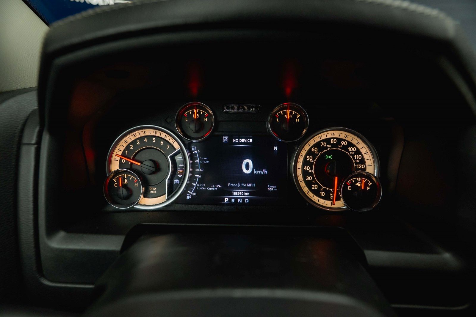 Fahrzeugabbildung Dodge RAM 5.7 V8 HEMI 4x4 Sport LARAMIE NightPaket 19%